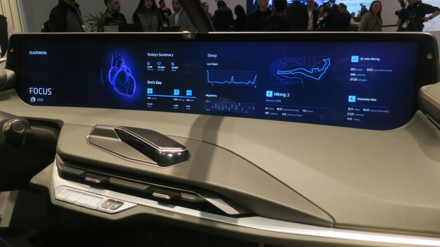 未來(lái)車載顯示器 3D影像、全息顯示與真實(shí)觸感觸摸屏的酷炫進(jìn)化